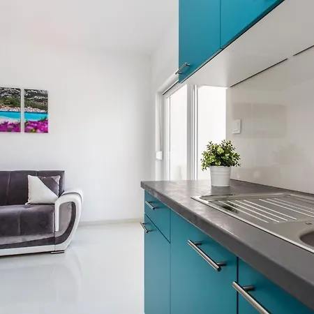 アパート In Mit Eigenem Balkon By Interhome バスカ