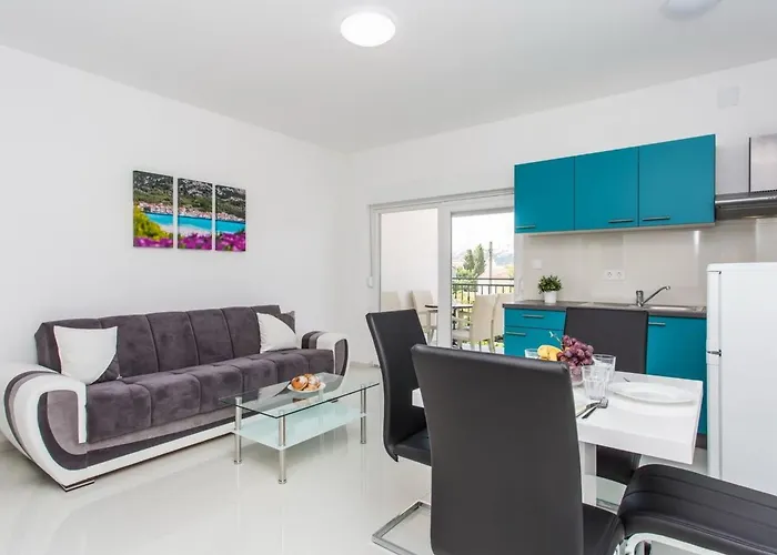 アパート In Mit Eigenem Balkon By Interhome