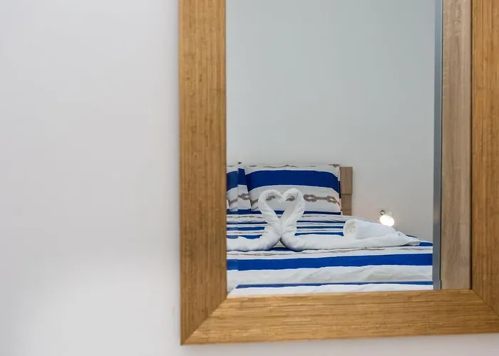 In Mit Eigenem Balkon By Interhome アパート